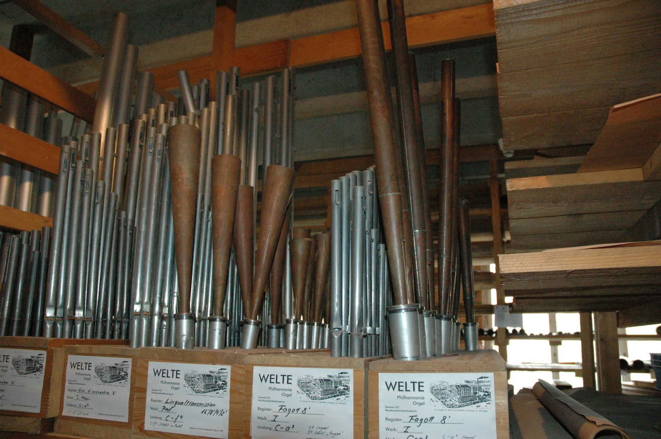 Storing the organ pipes