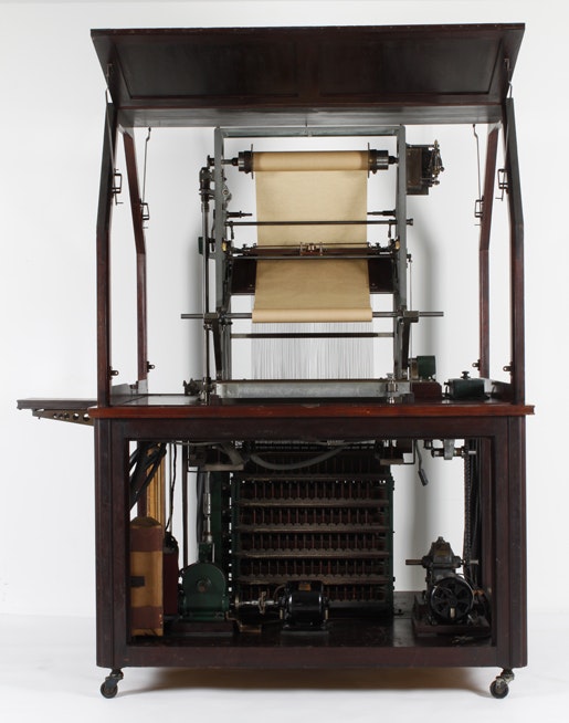 Recording device: open at rear