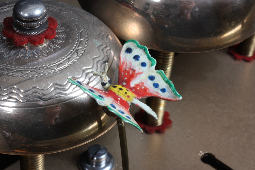 Campana e farfalla, Scatola musicale Harmonie Zither, 8 melodie, Karrer, Teufenthal verso 1890