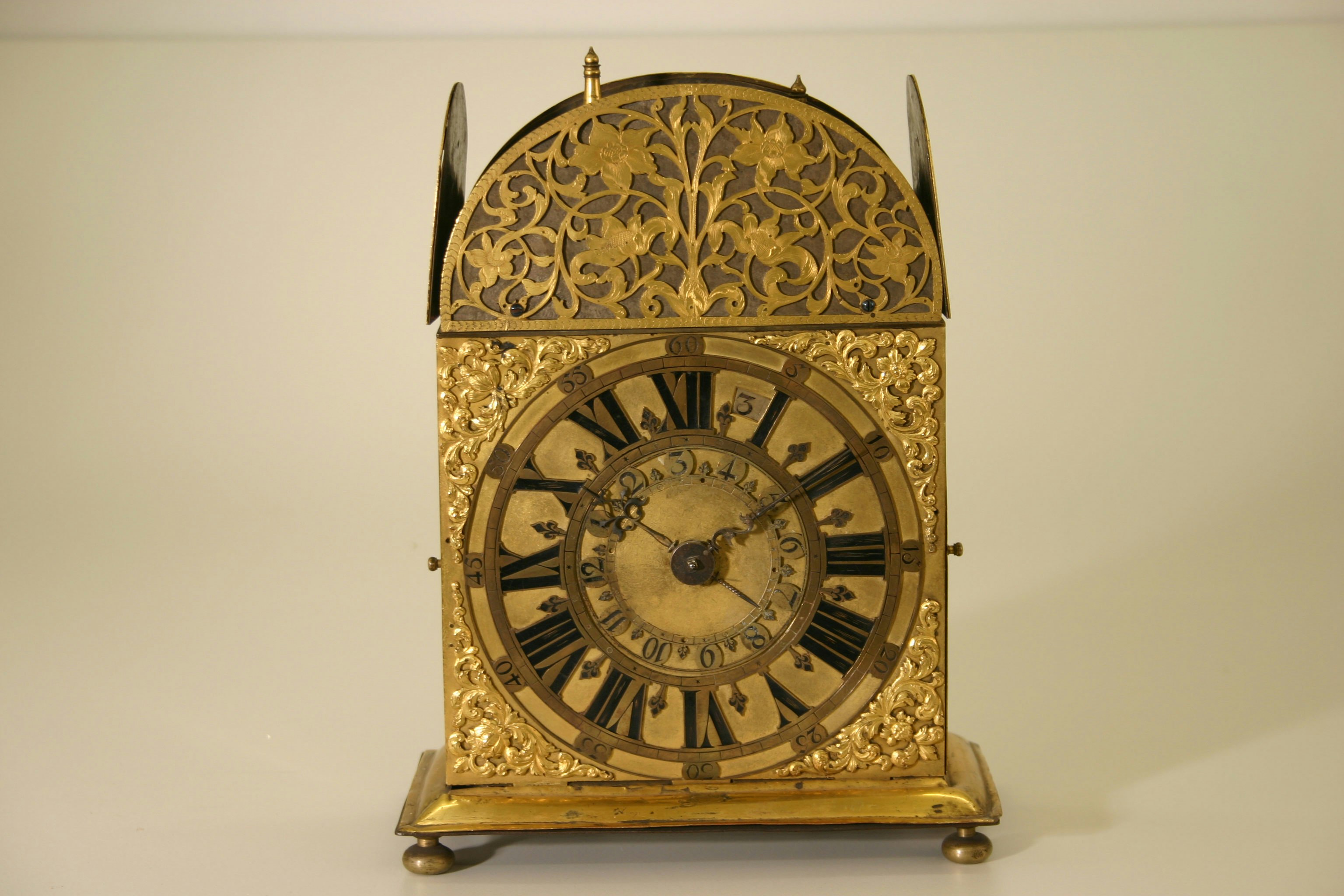 Orologio barocco da comodino, prima metà del Settecento